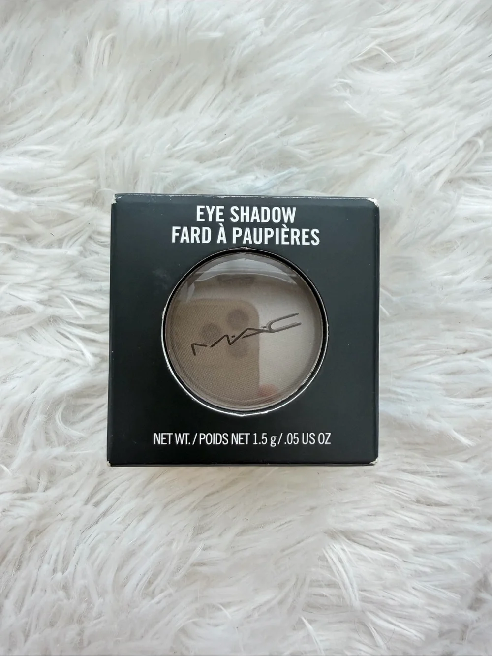 MAC Cosmetics Matte Eyeshadow “bowl out” - cool brown Shade
